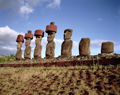 Monolithic Statues on Ahu Nau Nau at Anakena Beach, c.1000-1600 by Unbekannt Unbekannt